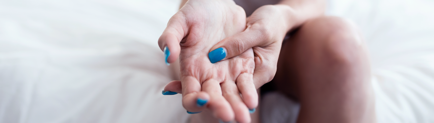 Mesmo tratando fibromialgia, posso continuar com alguns sintomas da doença?